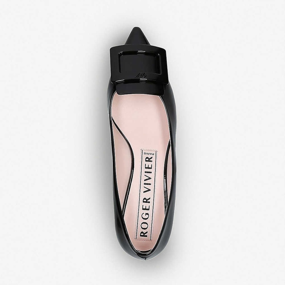 Roger Vivier Blk Patent Pump w/iconic RV buckle 7